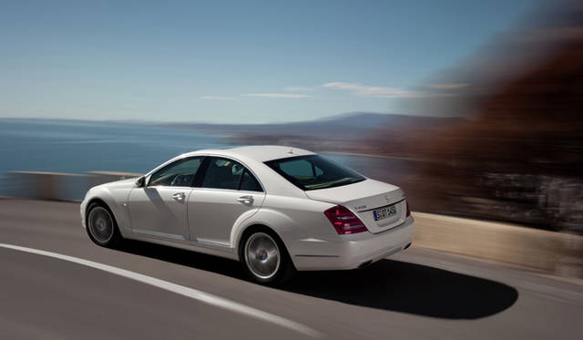 <b>Mercedes-Benz S400 BLUE HYBRID｜メルセデス・ベンツ S400 ブルーハイブリッド</b>