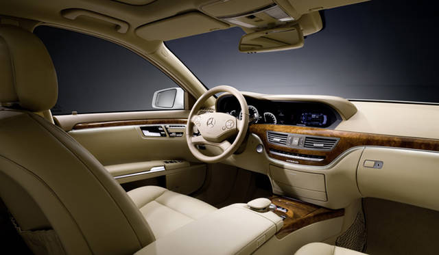 <b>Mercedes-Benz S400 BLUE HYBRID｜メルセデス・ベンツ S400 ブルーハイブリッド</b>