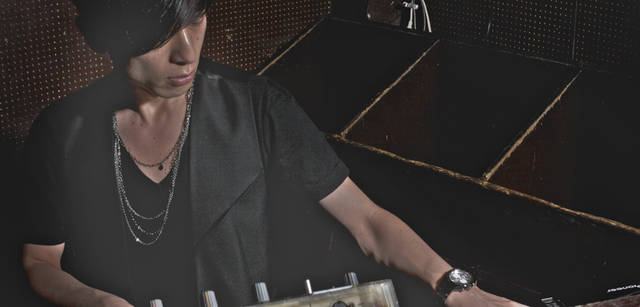 DJ KAWASAKI Dressed in WIRED by Tomoki Sukezane        AGAV732 @The Room