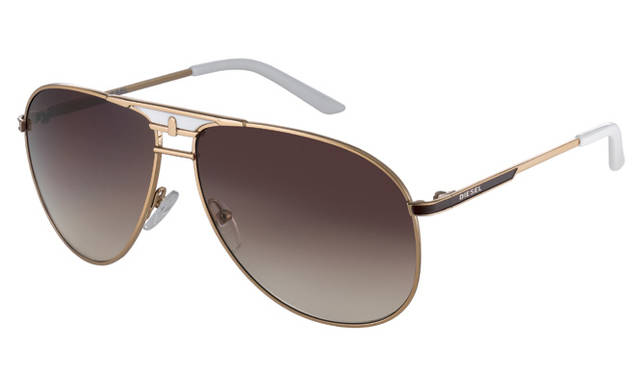 「DIESEL」アイウエアコレクション　「DS 0164」 2万3100円