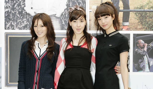 左から、モデル 堀内葉子さん、田頭華さん、JUNさん