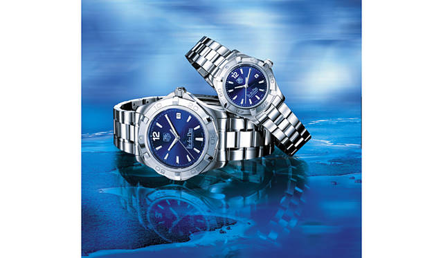 TAG Heuer Aquaracer｜「アクアレーサー イル・デ・パン ダイビング限定モデル」、左： 23万1000円（メンズ）、右：17万3250円（レディス）