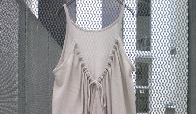 ニットチュニックワンピース 1万7850円 （m.byM.&KYOKO ／ノートルエスカリエ｜03-3770-1175）