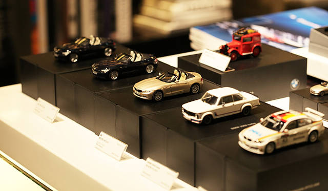 New BMW Z4 × ISETAN Men’s｜伊勢丹新宿店メンズ館8階レジデンスでのBMWグッズ販売スペース