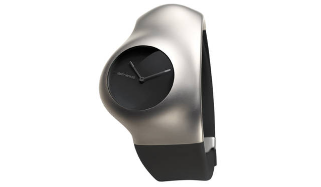 <b>ISEEY MIYAKE イッセイ ミヤケ｜Hu</b>