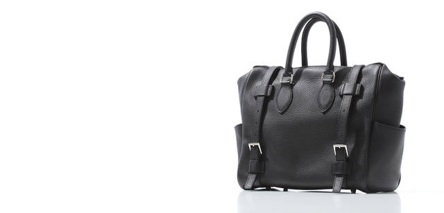 HERMÈS PURSANGLE｜ロゴなどで主張しなくとも唯一無二の風格が漂うエルメスの“黒”。ピュールサングル サイズ31「ノワール」 85万5750円