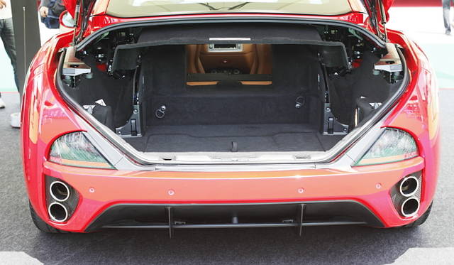 <b>Ferrari California｜フェラーリ・カリフォルニア</b>