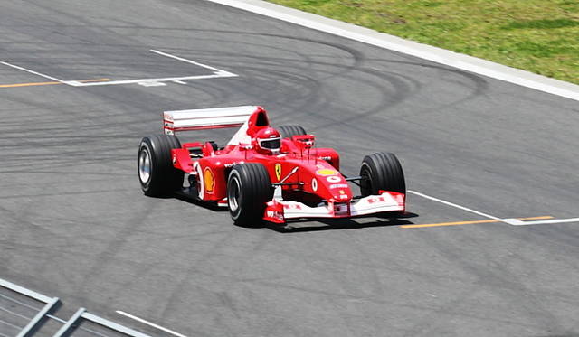 フェラリー・フェスティバル・ジャパン2009｜デモ走行するフェラーリF1