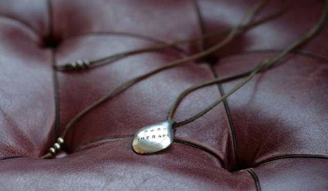 「ROCK THERAPY」の最初のアイテムとなった、ペンダントトップ。横田氏のバースデイプレゼントとして製作されたものだ。