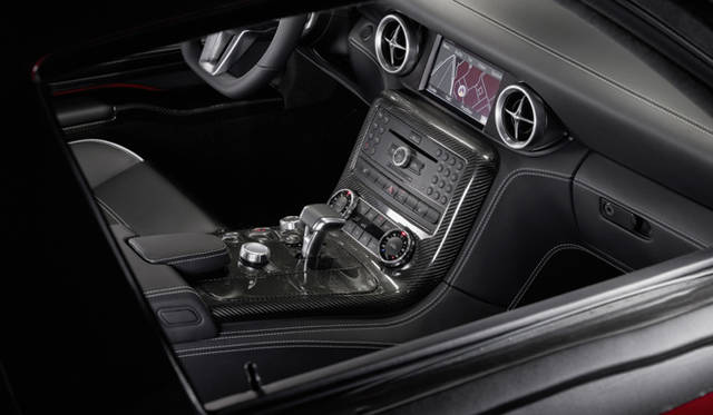 <b>Mercedes-Benz｜メルセデス・ベンツ　SLS AMG</b>