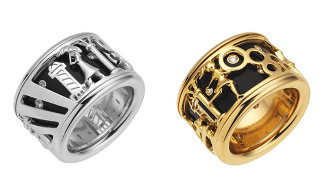 Van Cleef & Arpels｜ヴァン クリーフ & アーペル<br>ジュルネ ア パリ　リング　ホワイトゴールド｜67万2000円／ジュルネ ア パリ　リング　ピンクゴールド｜64万500円