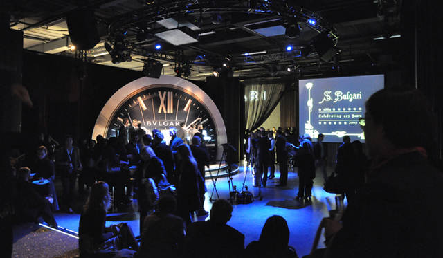 プレスカンファレンスでは、プロジェクターなどを使って説明が行われる。写真は「ブルガリ」の発表会。