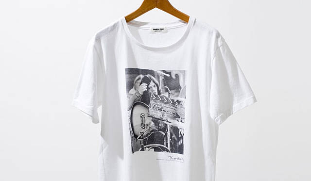 <b>BEAUTY & YOUTH UNITED ARROWS｜ビューティ＆ユース ユナイテッドアローズ</b>　 MONKEY TIME×Mike RandolphコラボTシャツ 7350円（MONKEY TIME）