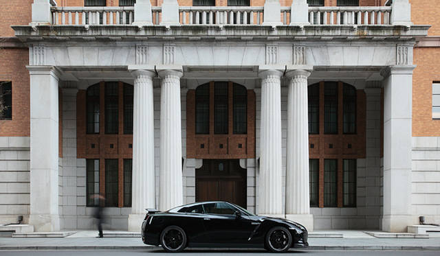 <b>NISSAN GT-R Spec V｜日産GT-R スペックV</b>　ブラックに塗られたレイズ製ホイールがSpec Vの証。