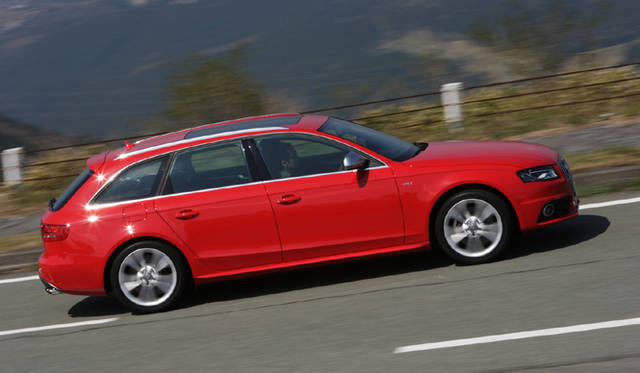 <b>Audi S4｜アウディ S4</b>