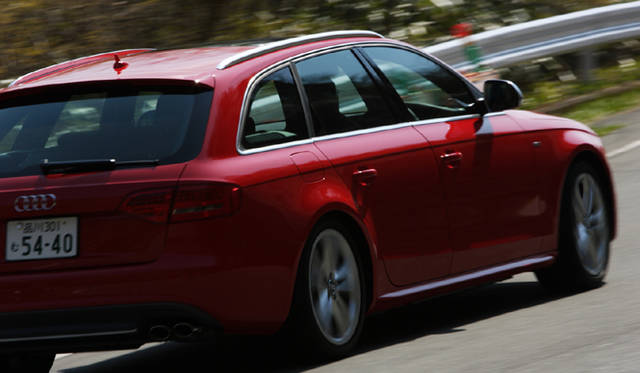 <b>Audi S4｜アウディ S4</b>