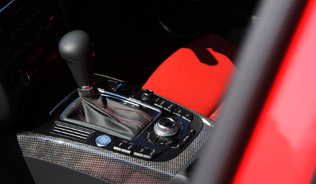 <b>Audi S4｜アウディ S4</b>