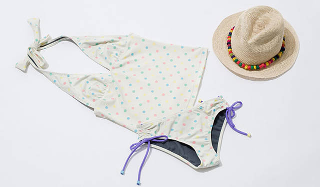 <b>BEAUTY＆YOUTH UNITED ARROWS｜ビューティ＆ユース ユナイテッドアローズ</b>　「Lepidos」タンキニ9975円、ショーツ7350円、ハット7560円（ECUA-ANDINO）