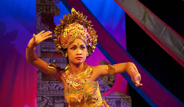 敷地内にバリ舞踊のための屋外シアターを備えるクラブメッド・バリ。バリの文化に触れる機会を逃す手はない。