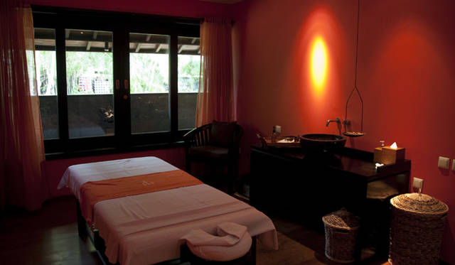 スパのメインパヴィリオン内にあるトリートメントルーム。プライバシーに配慮されたレイアウトに。※スパトリートメントはオプション