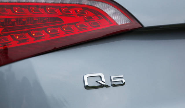 <b>Audi Q5｜アウディ Q5</b>