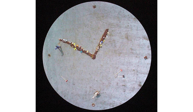 Maarten Baasの展示「Real Time」の一作品