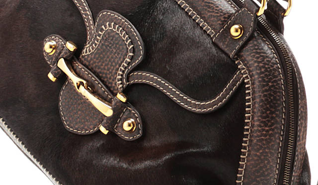<strong>GUCCI｜グッチ</strong>　光沢が美しいポニーカーフレザー