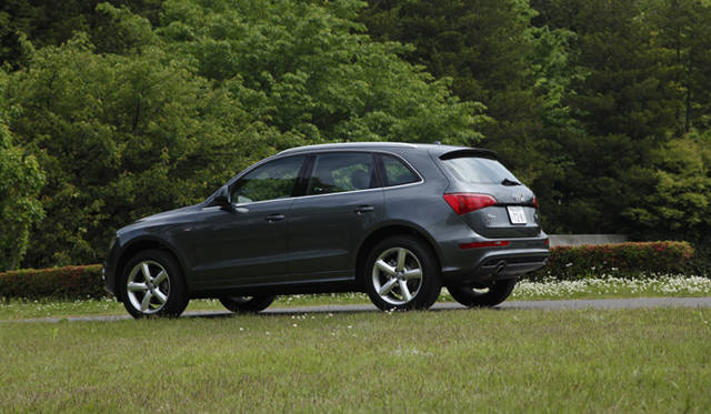 <b>Audi Q5｜アウディ Q5</b>