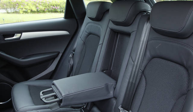 <b>Audi Q5｜アウディ Q5</b>