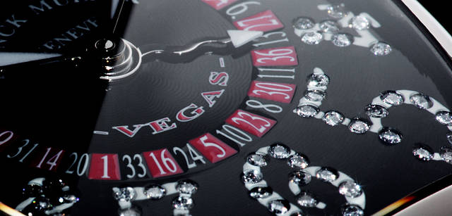 　自動巻き　WGケース×ダイヤモンド　クロコダイルストラップ　ケース径45×32mm　399万円