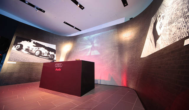 Audi R8 5.2 FSI quattro｜アウディ R8 5.2 FSI クワトロ