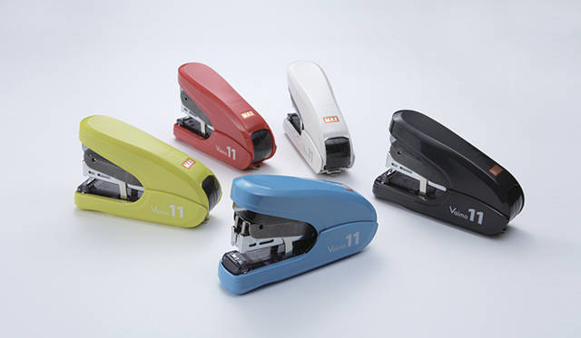 機能部門：マックス「バイモ11 FLAT」40枚を綴じられる新世代小型ホッチキス。片手で軽く綴じられる