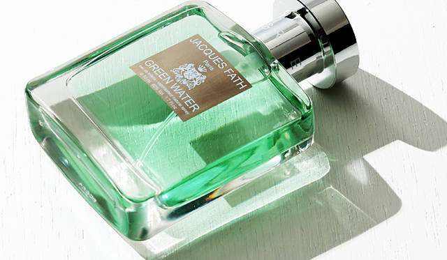 ／香調 | フレッシュ　グリーン／TOP NOTE｜|レモン、ベルガモット、ミント、キャラウェイ、タンジェリン／MIDDLE NOTE ｜ネロリ、ローズマリー、オレンジブロッサム／BASE NOTE | オークモス、ベチバー、ムスク／容量｜50ml、100 ml／価格｜6300円(50ml),8610円(100 ml)(6月17日発売）／わかばTel. 03-5688-1025