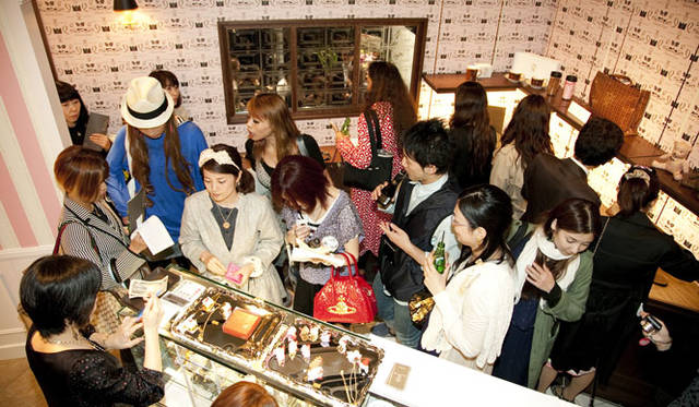 「Q-pot.（キューポット）」原宿本店オープニングの様子