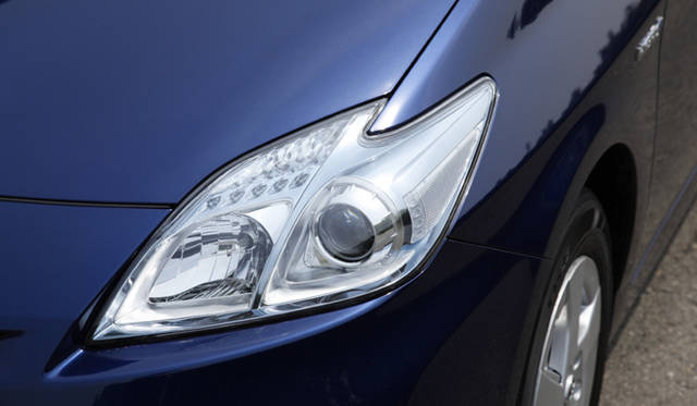 <b>TOYOTA PRIUS｜トヨタ・プリウス</b>