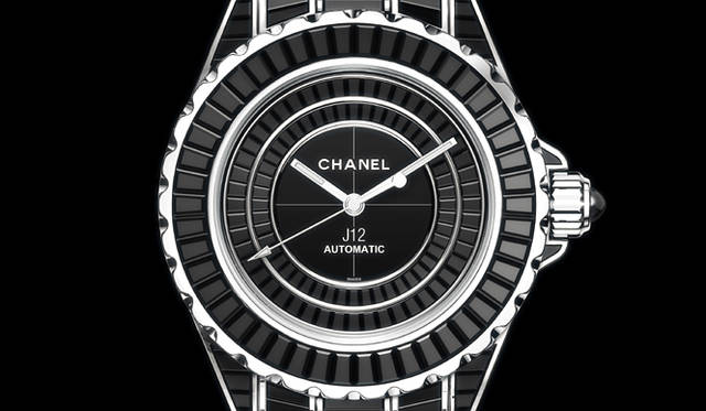 <strong>CHANEL／J12 Exclusive Edition High Jewelry Intense Black｜<br>シャネル／J12 エクスクルーシブ エディション ハイジュエリー インテンス ブラック</strong>
