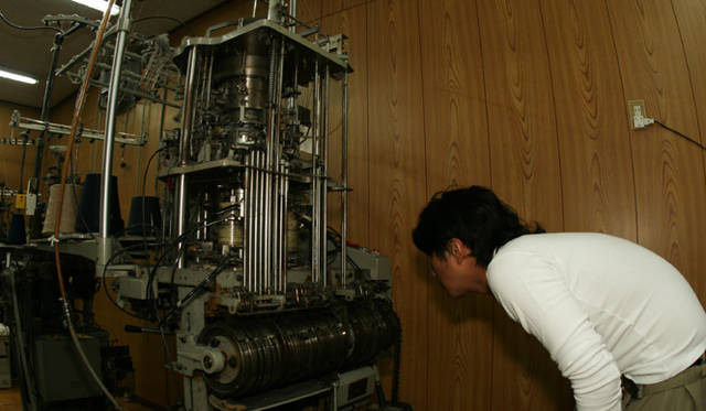 三原康裕的日本モノづくり｜第3回　ル・モンドの靴下