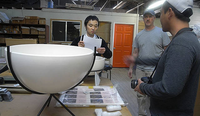 「アーキテクチュラルポテリー（Architectual Pottery）」 写真奥にいるのがVessel USA Inc.代表のMikeさん