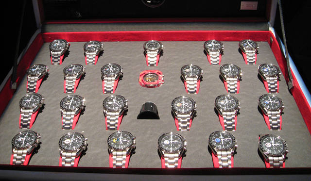 　オメガ スピードマスター月着陸40周年記念エキシビション