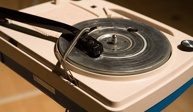 「ENSEMBLES 09 休符だらけの音楽装置」展　山口情報芸術センター[YCAM] 展覧会「大友良英/ENSEMBLES」2008.7.5-10.13<br>撮影＝丸尾隆一（YCAM InterLab）