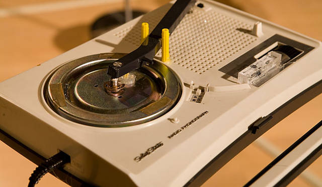 「ENSEMBLES 09 休符だらけの音楽装置」展　山口情報芸術センター[YCAM] 展覧会「大友良英/ENSEMBLES」2008.7.5-10.13<br>撮影＝丸尾隆一（YCAM InterLab）