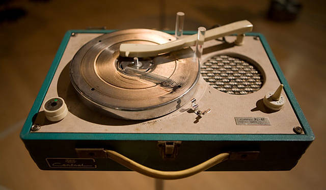 「ENSEMBLES 09 休符だらけの音楽装置」展　山口情報芸術センター[YCAM] 展覧会「大友良英/ENSEMBLES」2008.7.5-10.13<br>撮影＝丸尾隆一（YCAM InterLab）