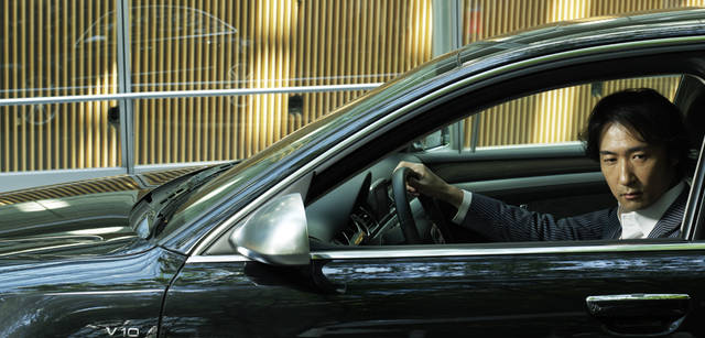 Audi S8｜アウディ S8 × 東儀秀樹