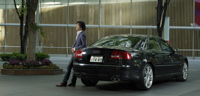 Audi S8｜アウディ S8 × 東儀秀樹