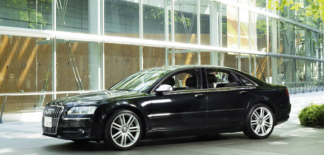 Audi S8｜アウディ S8 × 東儀秀樹