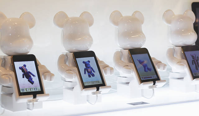 iPhone / iPod touch 向け BE@RBRICK アプリケーション第一弾「W@TCH」