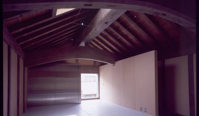 吉岡徳仁｜Transforming a japanese Warehouse（2000）　Ryota Atarashi