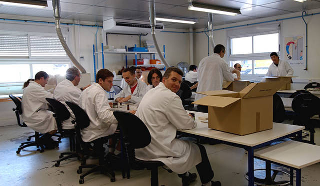 ここが第1候補の工場。障害をハンデと感じさせない仕事ぶりに感激！