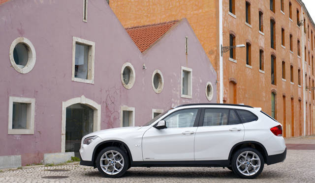 <em>BMW X1｜ビー・エム・ダブリュー</em>
