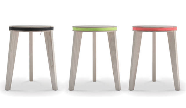 「TIGHT STOOL」（タイトスツール）